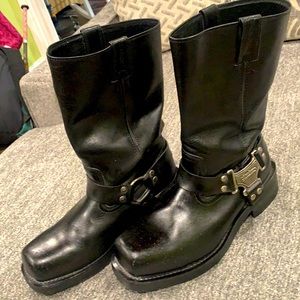 Men’s like new Harley Davidson boots